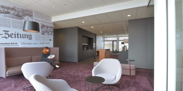 Immobilienfoto Mittelrheinverlag, Lounge-Bereich in Koblenz – FreyGeist Fotografie